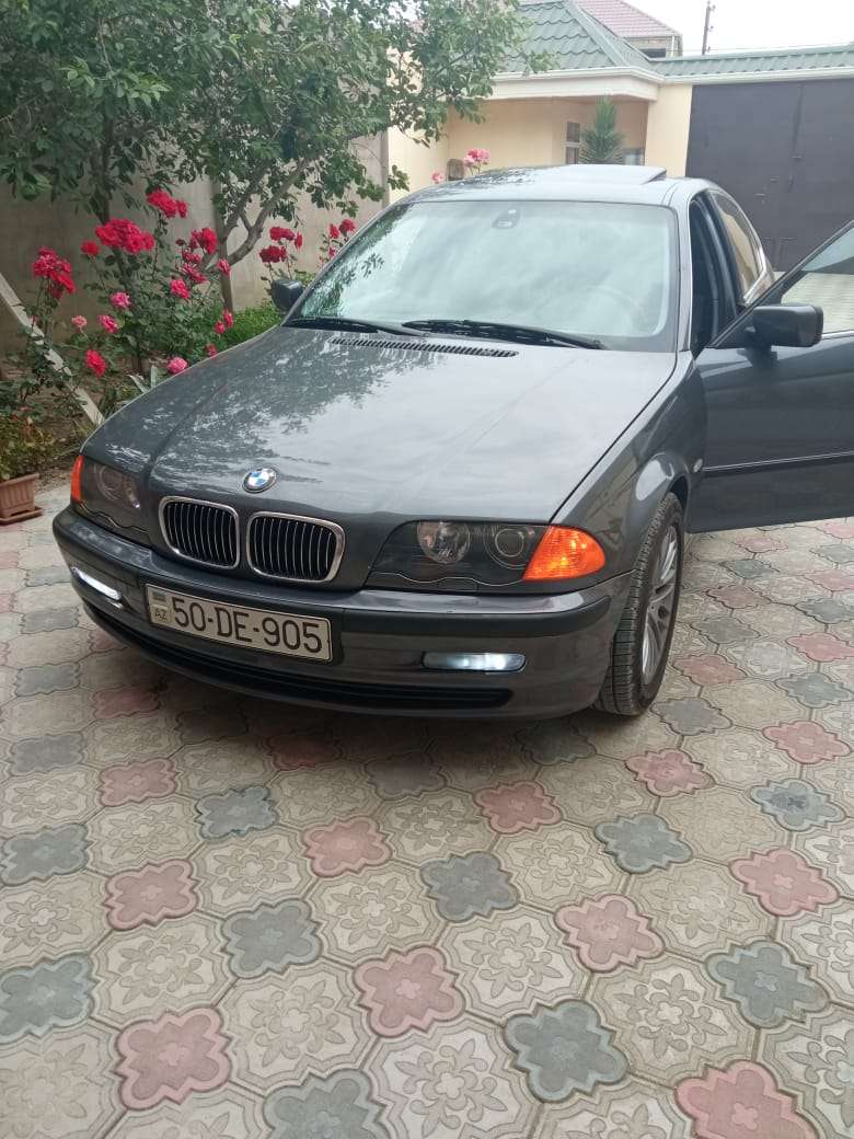 BMW 520, 2001 il, 1.6 L, 400 000 km