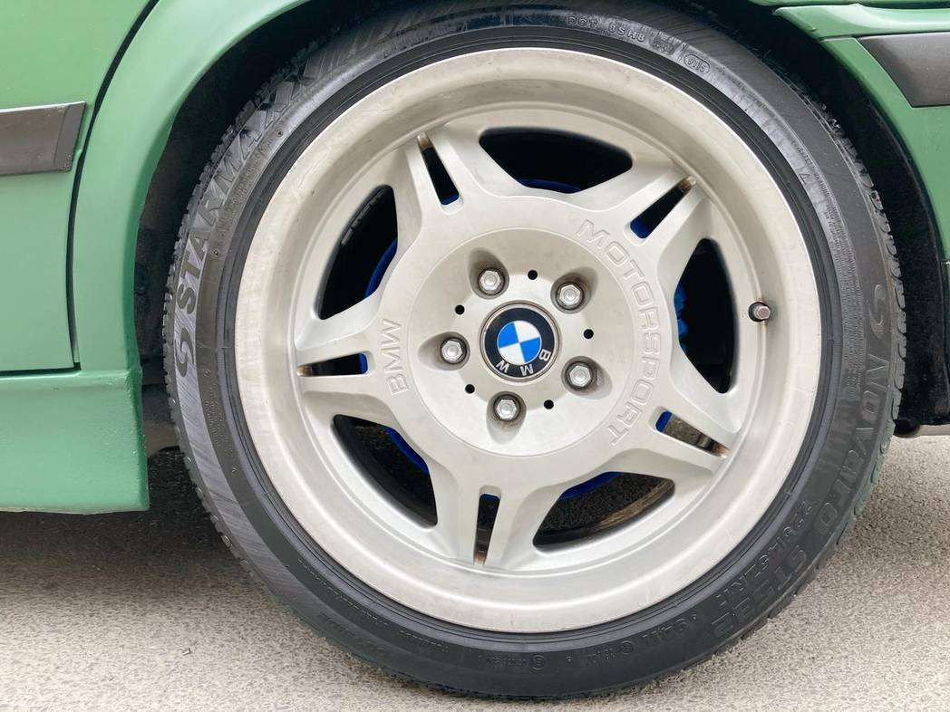 BMW 320, 1996 il, 2.0 L, 442 000 km