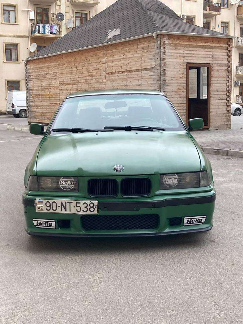 BMW 320, 1996 il, 2.0 L, 442 000 km