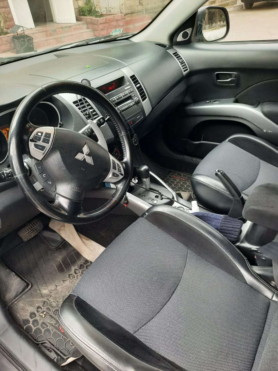 Mitsubishi Outlander, 2008 il, 2.4 L, 258 000 km