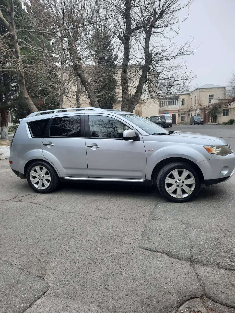 Mitsubishi Outlander, 2008 il, 2.4 L, 258 000 km