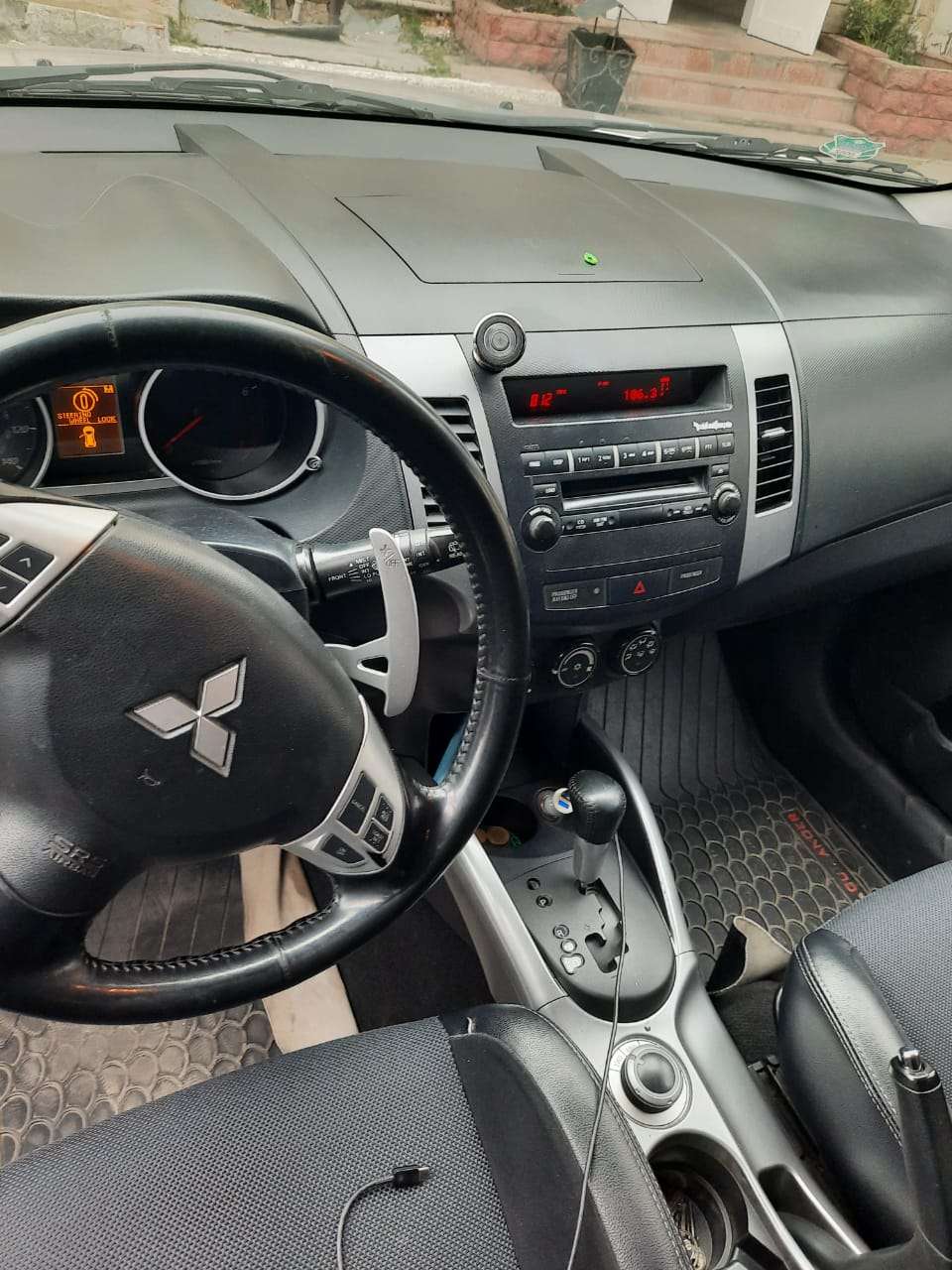 Mitsubishi Outlander, 2008 il, 2.4 L, 258 000 km