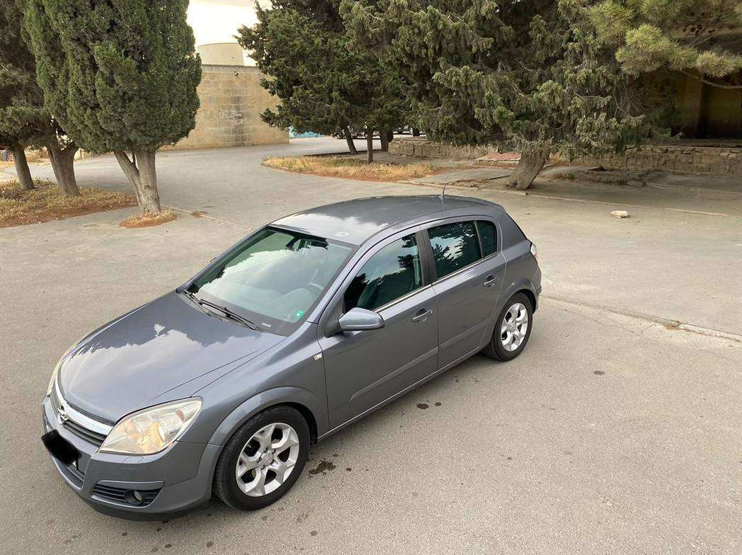 Opel Astra, 2005 il, 1.4 L, 225 000 km