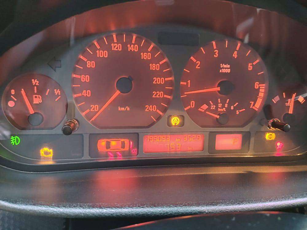 BMW 328, 2001 il, 2.5 L, 198 000 km