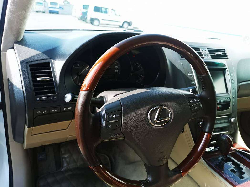 Lexus GS 300, 2005 il, 3.0 L, 300 000 km