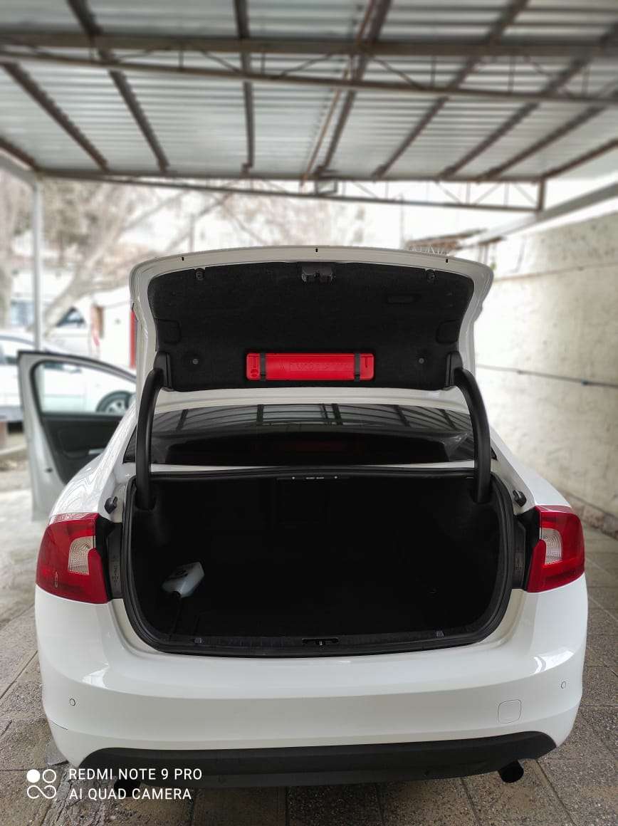Volvo S 60, 2011 il, 2.0 L, 179 000 km