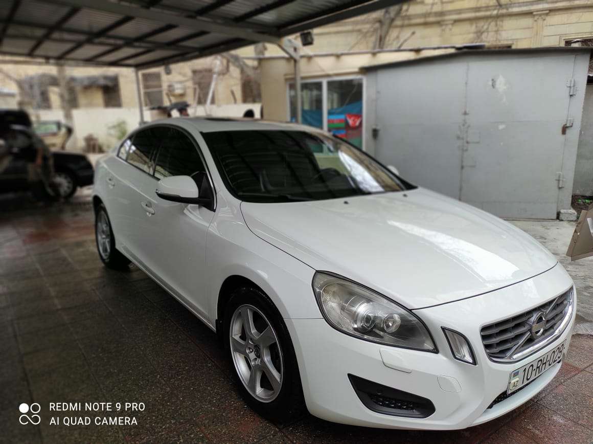Volvo S 60, 2011 il, 2.0 L, 179 000 km
