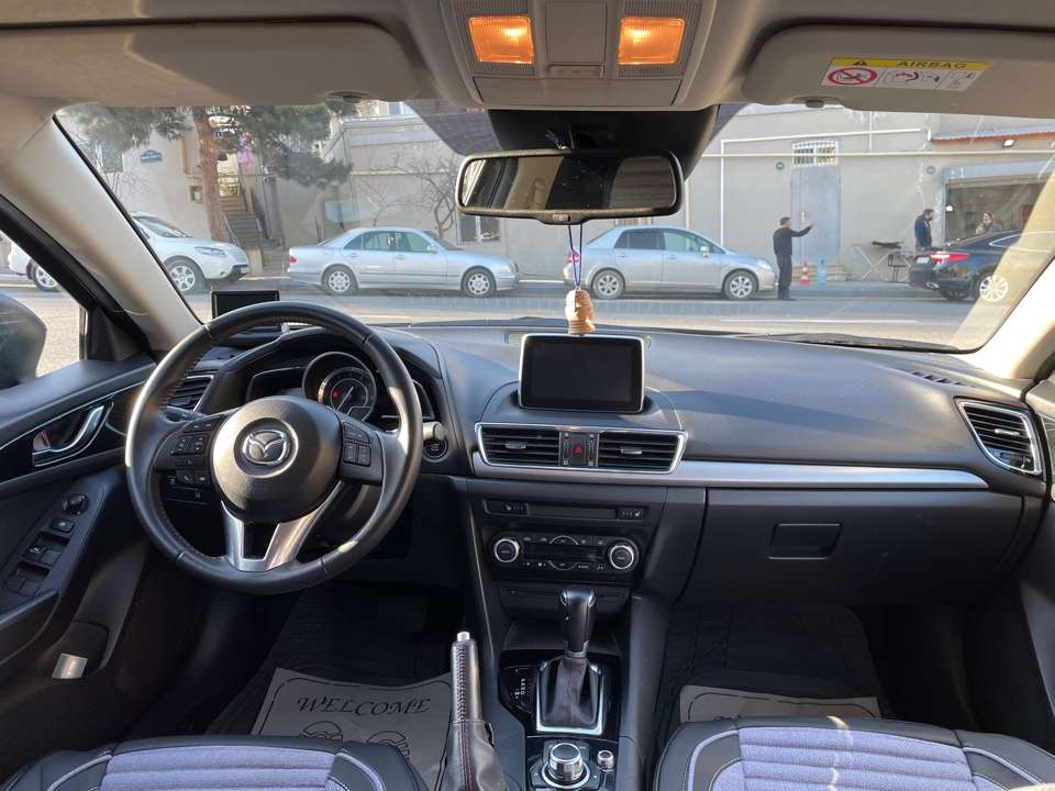 Mazda 3, 2015 il, 2.0 L, 91 500 km