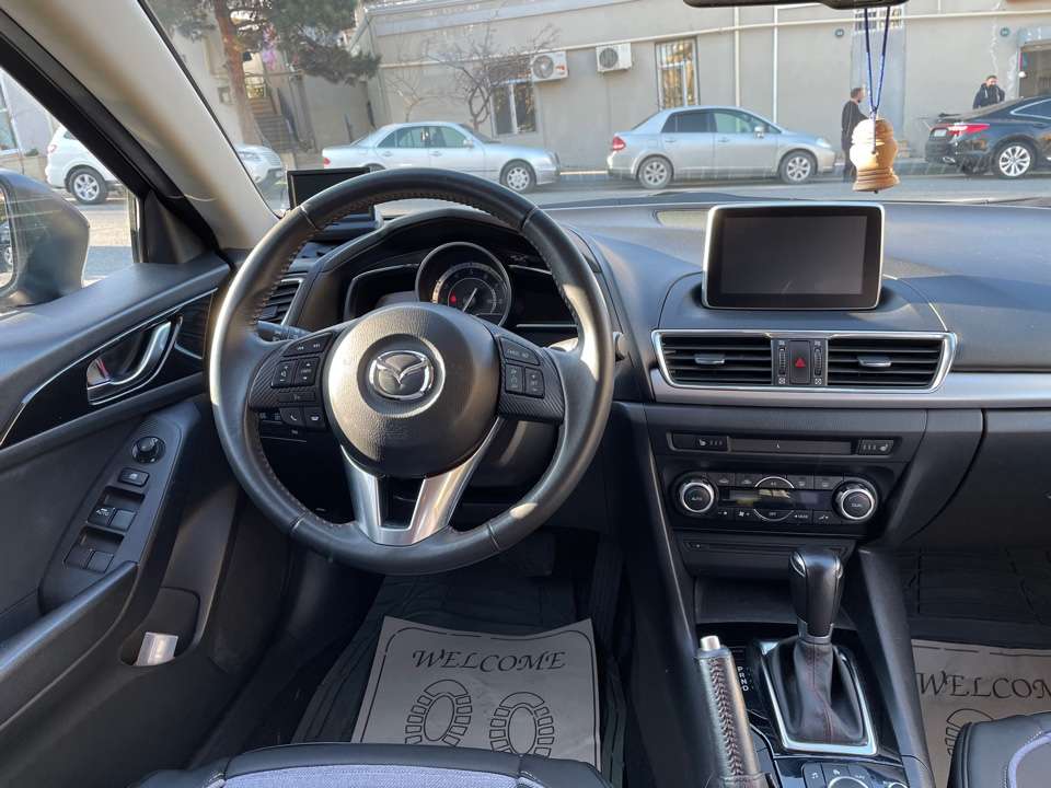 Mazda 3, 2015 il, 2.0 L, 91 500 km