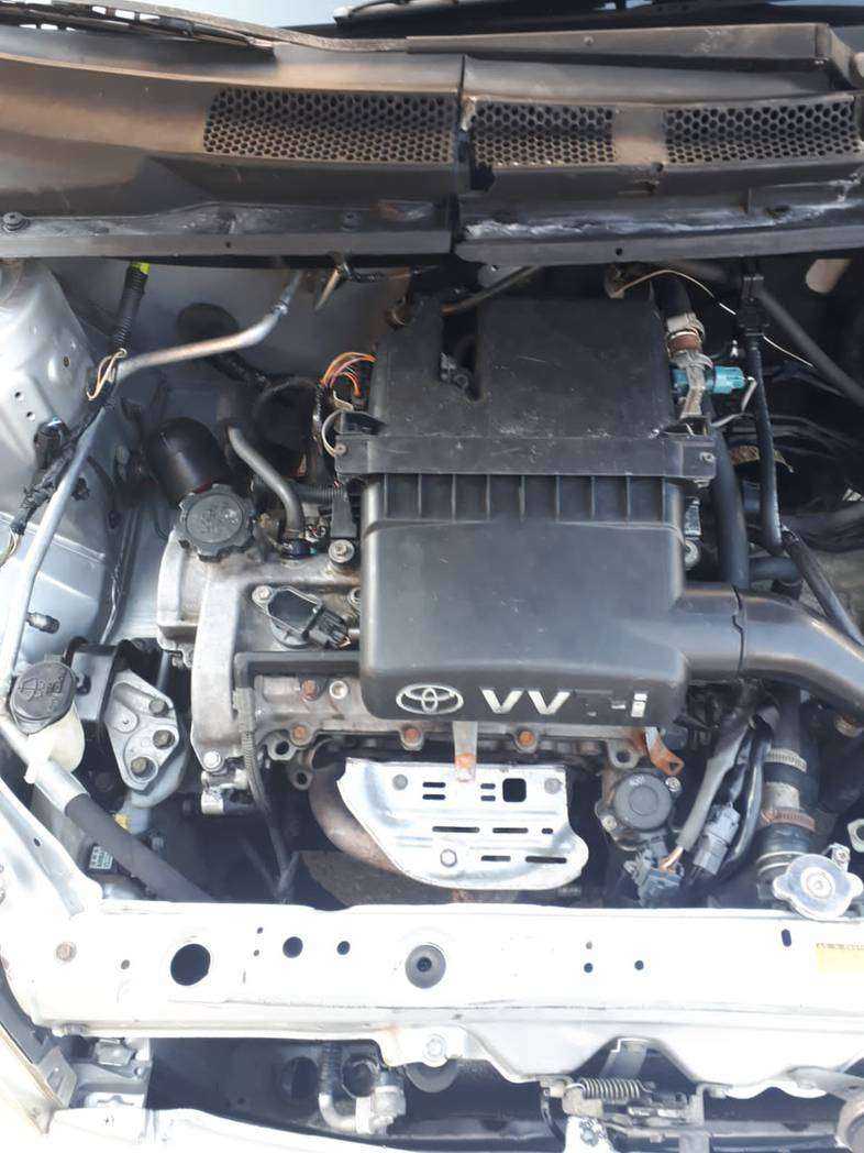 Toyota Vitz, 2004 il, 1.3 L, 168 000 km