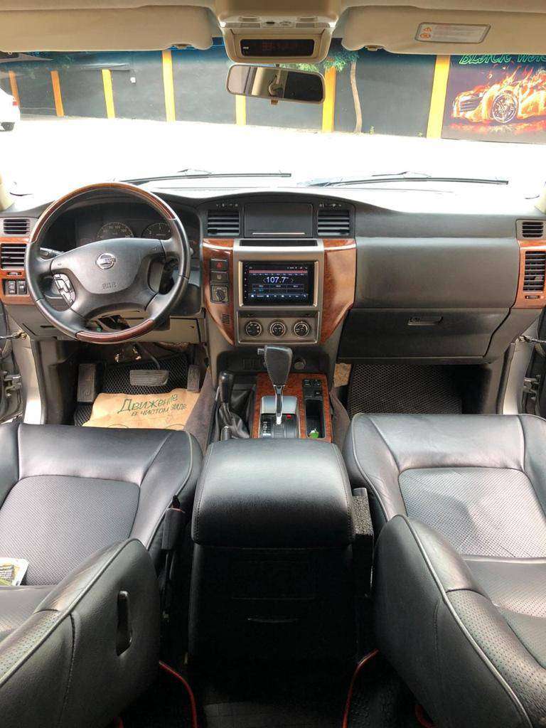 Nissan Patrol, 2005 il, 3.0 L, 200 000 km