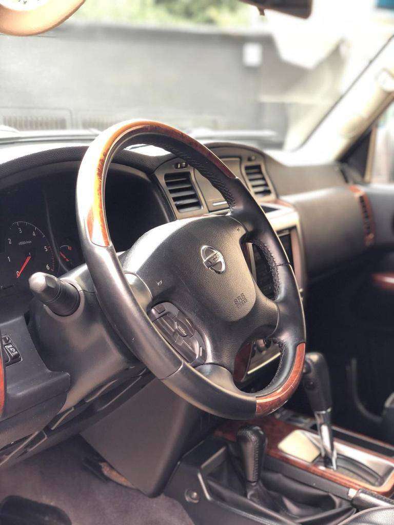 Nissan Patrol, 2005 il, 3.0 L, 200 000 km