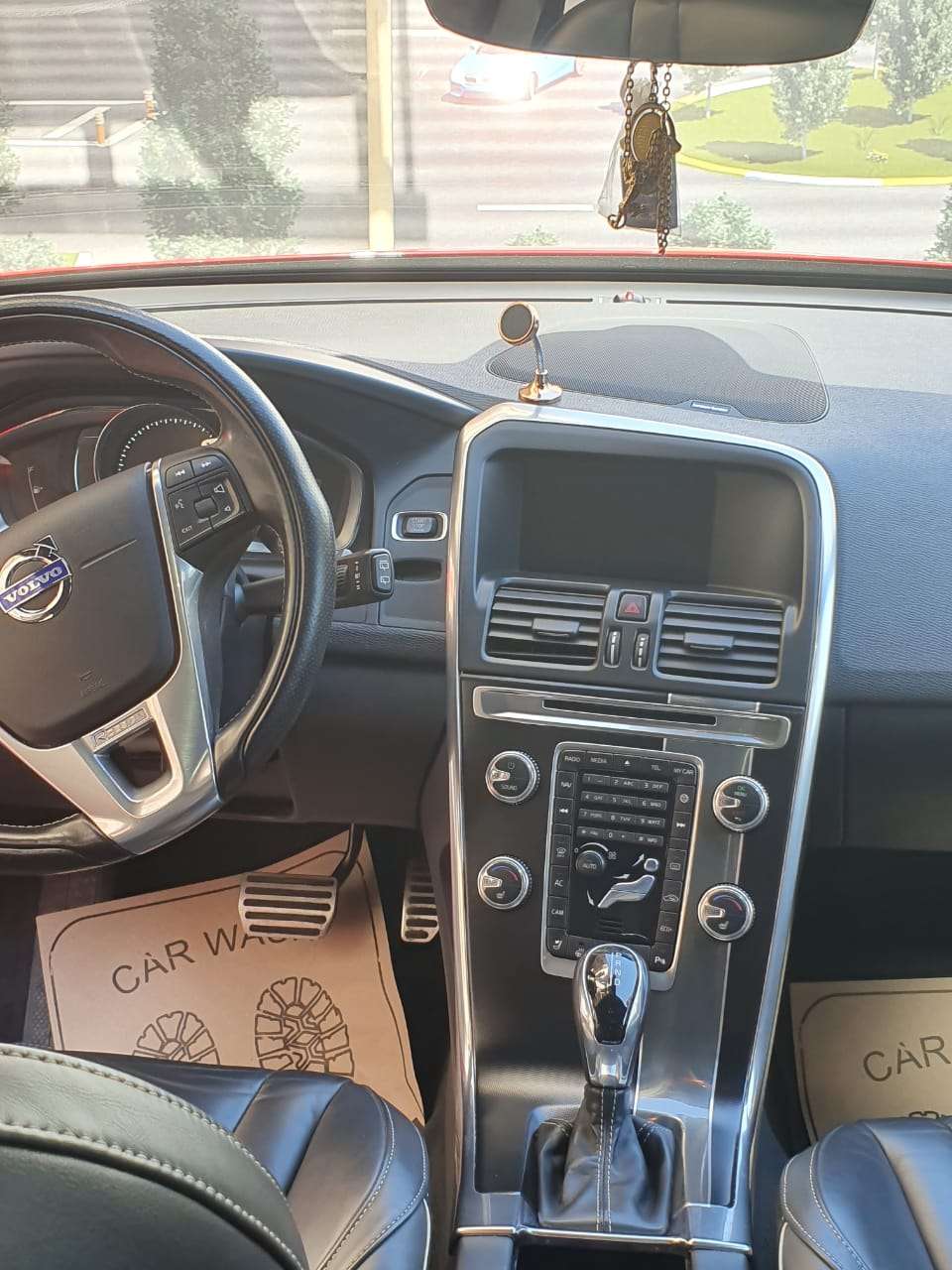 Volvo XC 60, 2015 il, 2.0 L, 68 000 km