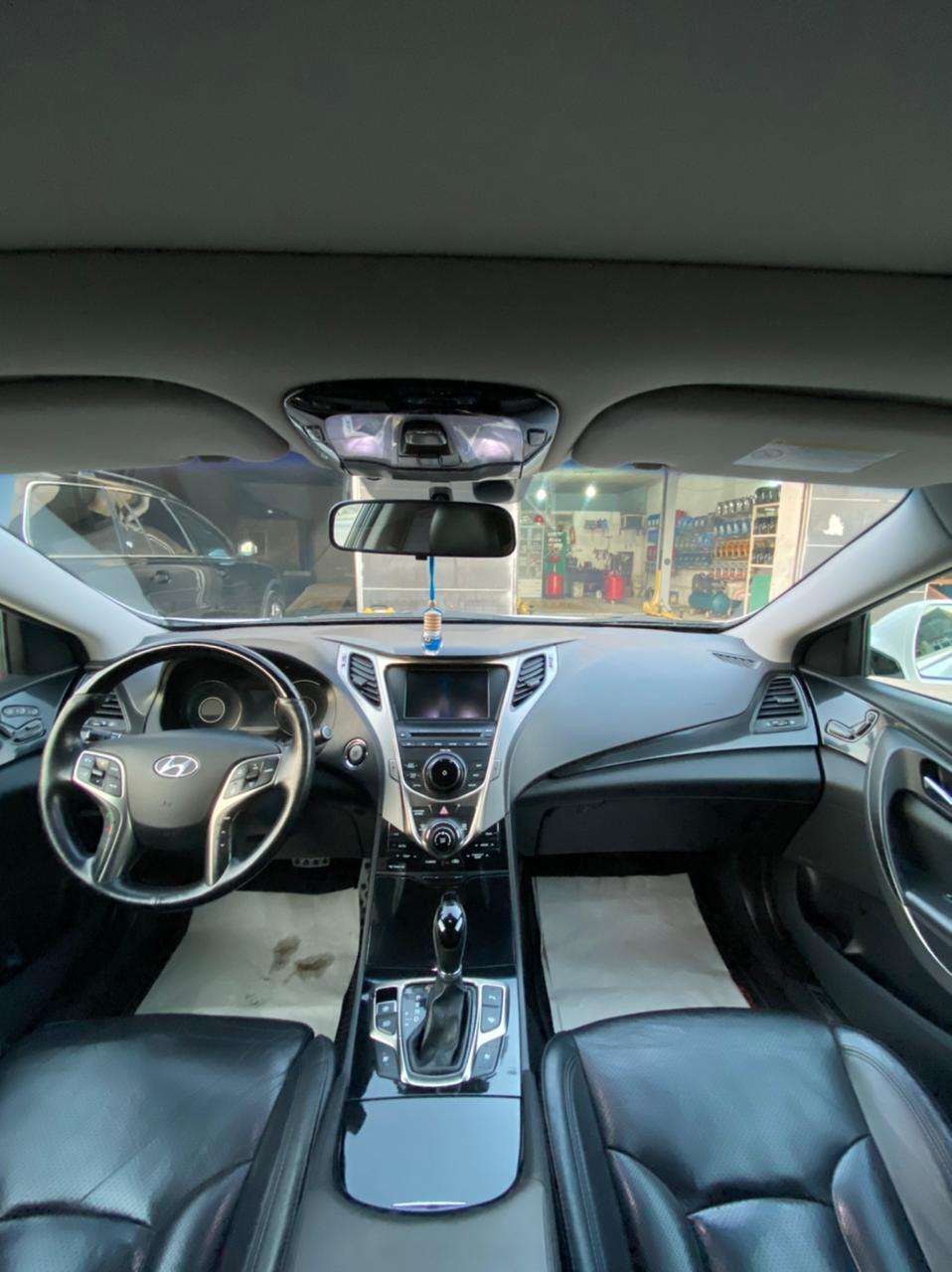 Hyundai Grandeur, 2013 il, 3.0 L, 17 000 km