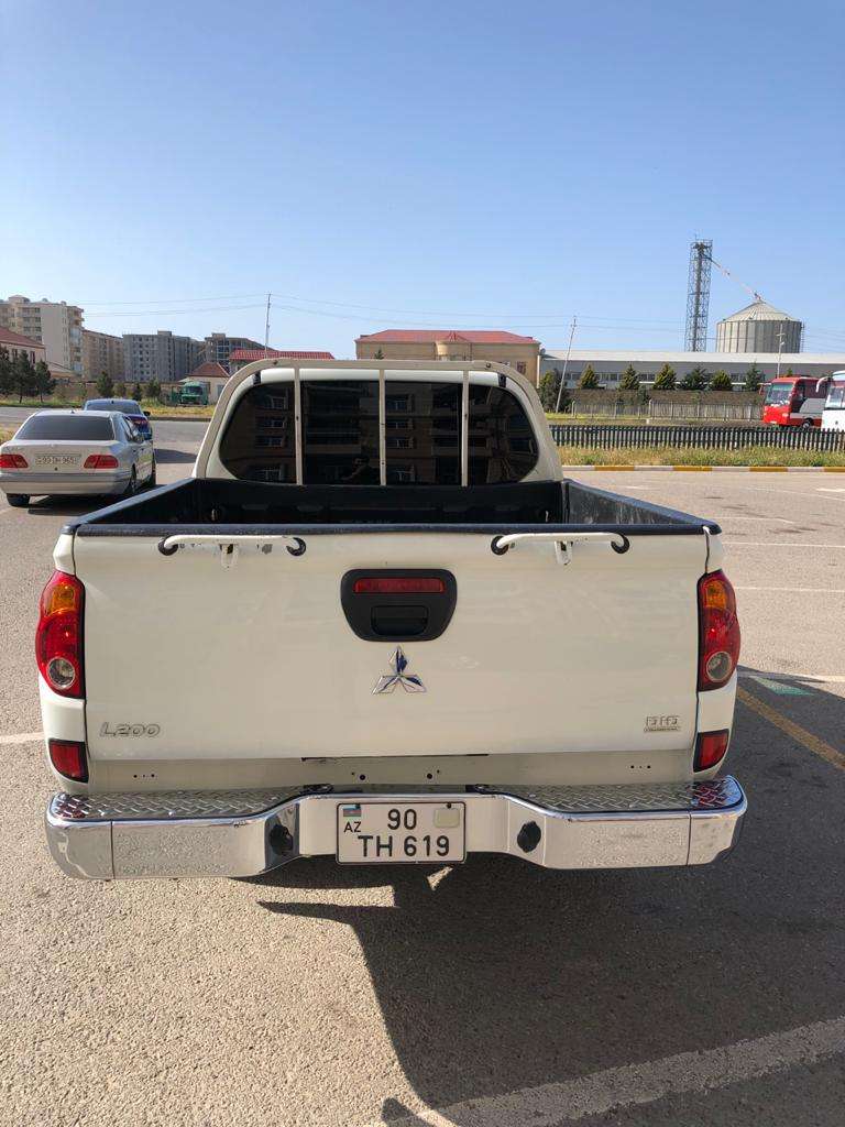Mitsubishi L200, 2014 il, 2.5 L, 320 000 km
