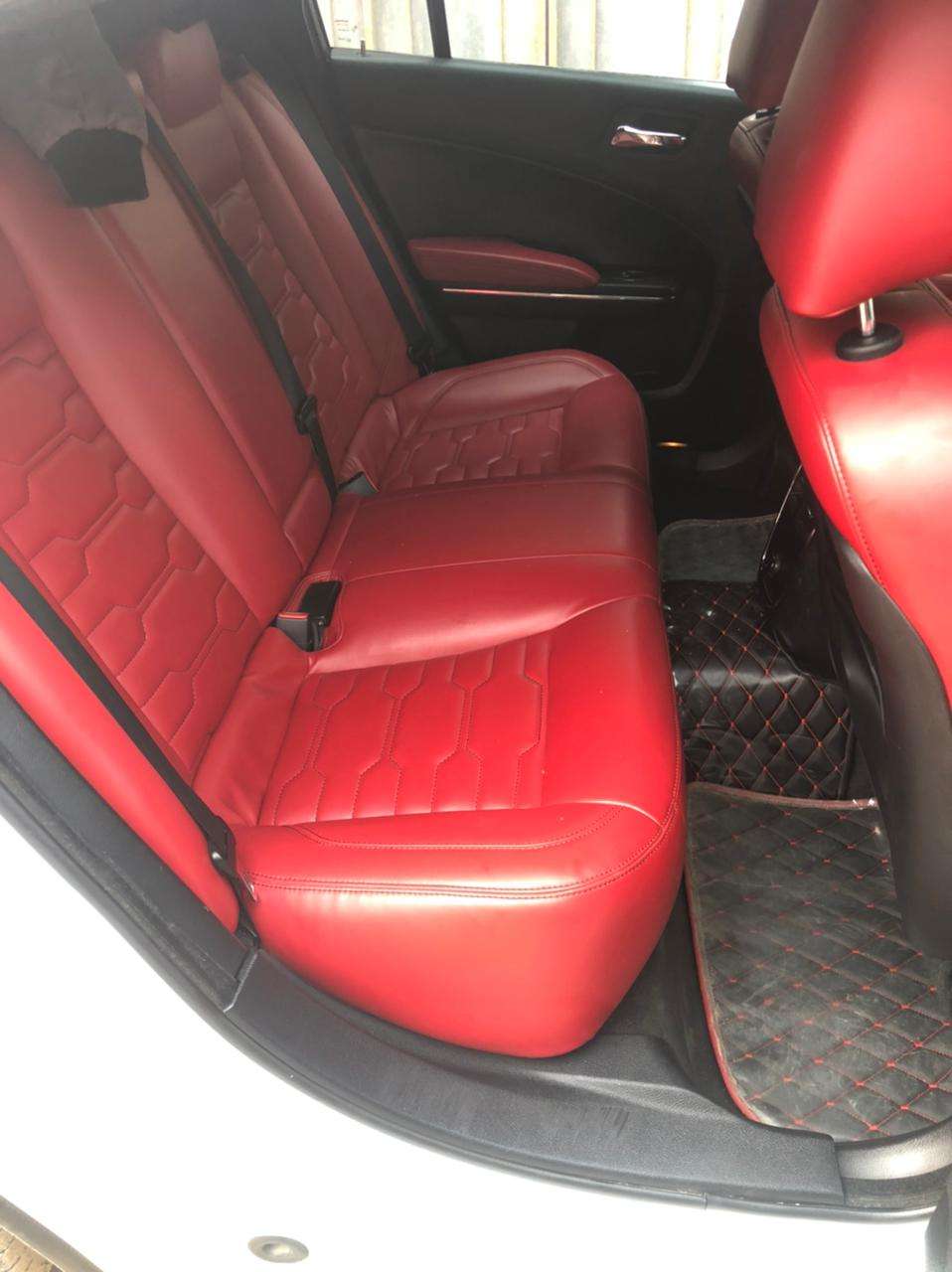 Dodge Charger, 2012 il, 3.6 L, 130 000 km