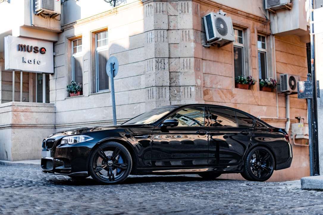 BMW M5, 2012 il, 4.4 L, 83 300 km