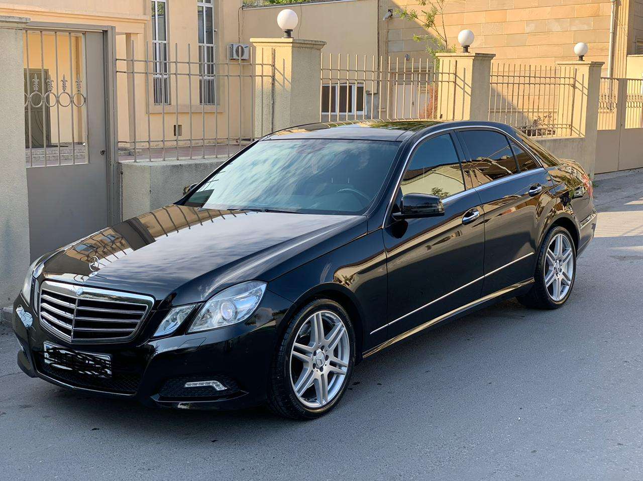Mercedes E 300, 2009 il, 3.0 L, 230 000 km