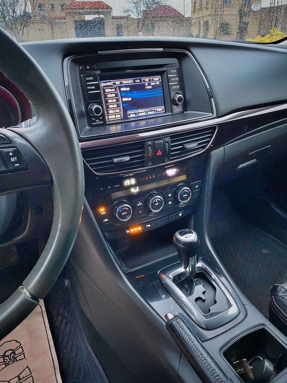 Mazda 6, 2014 il, 2.5 L, 180 000 km
