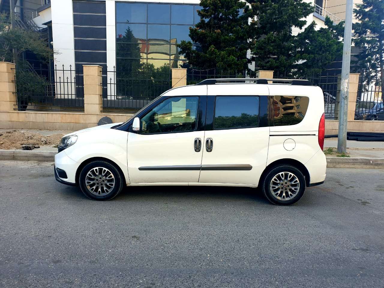 Fiat Doblo, 2016 il, 1.6 L, 112 000 km