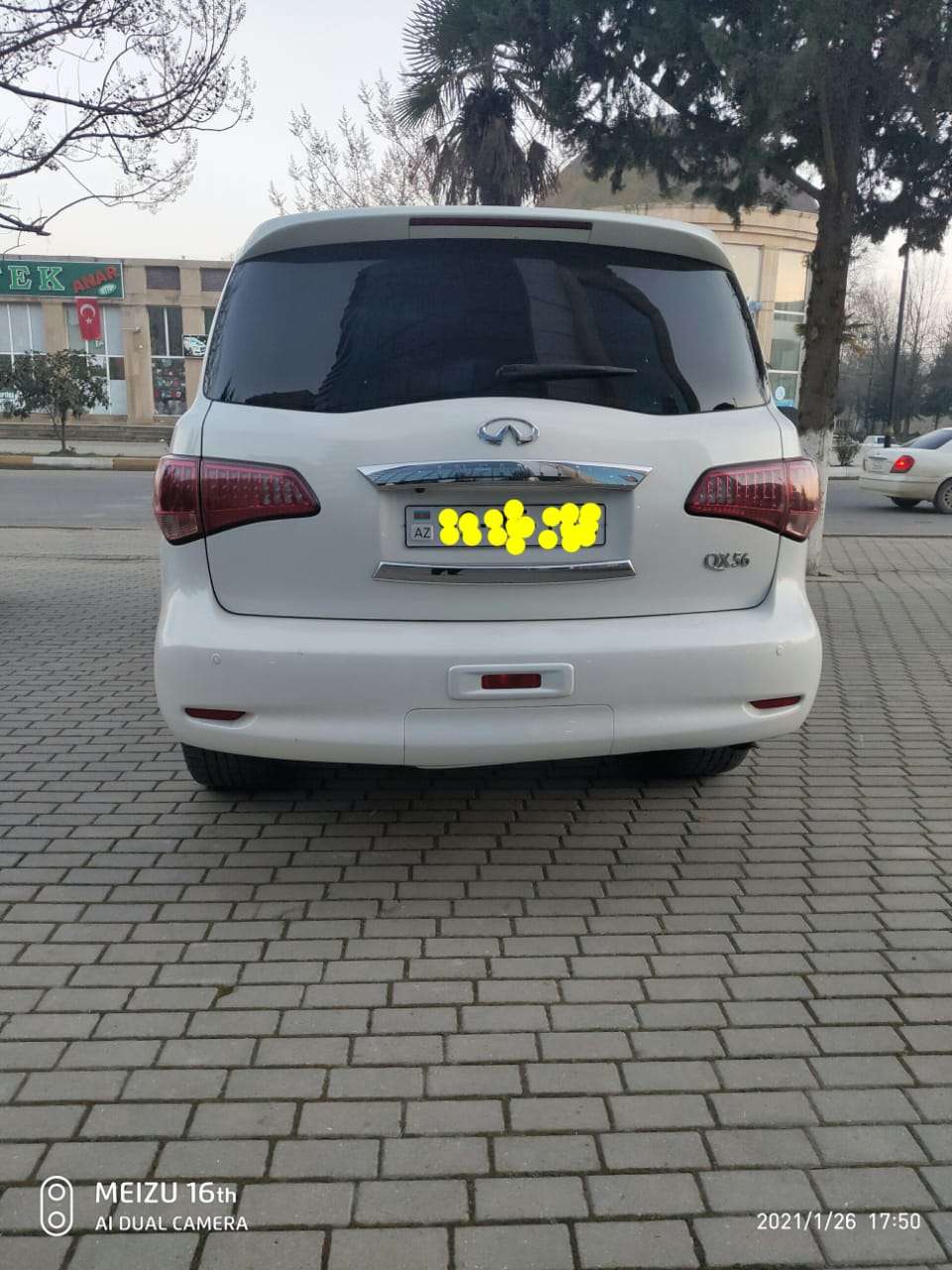 Infiniti QX80, 2013 il, 5.6 L, 58 000 km