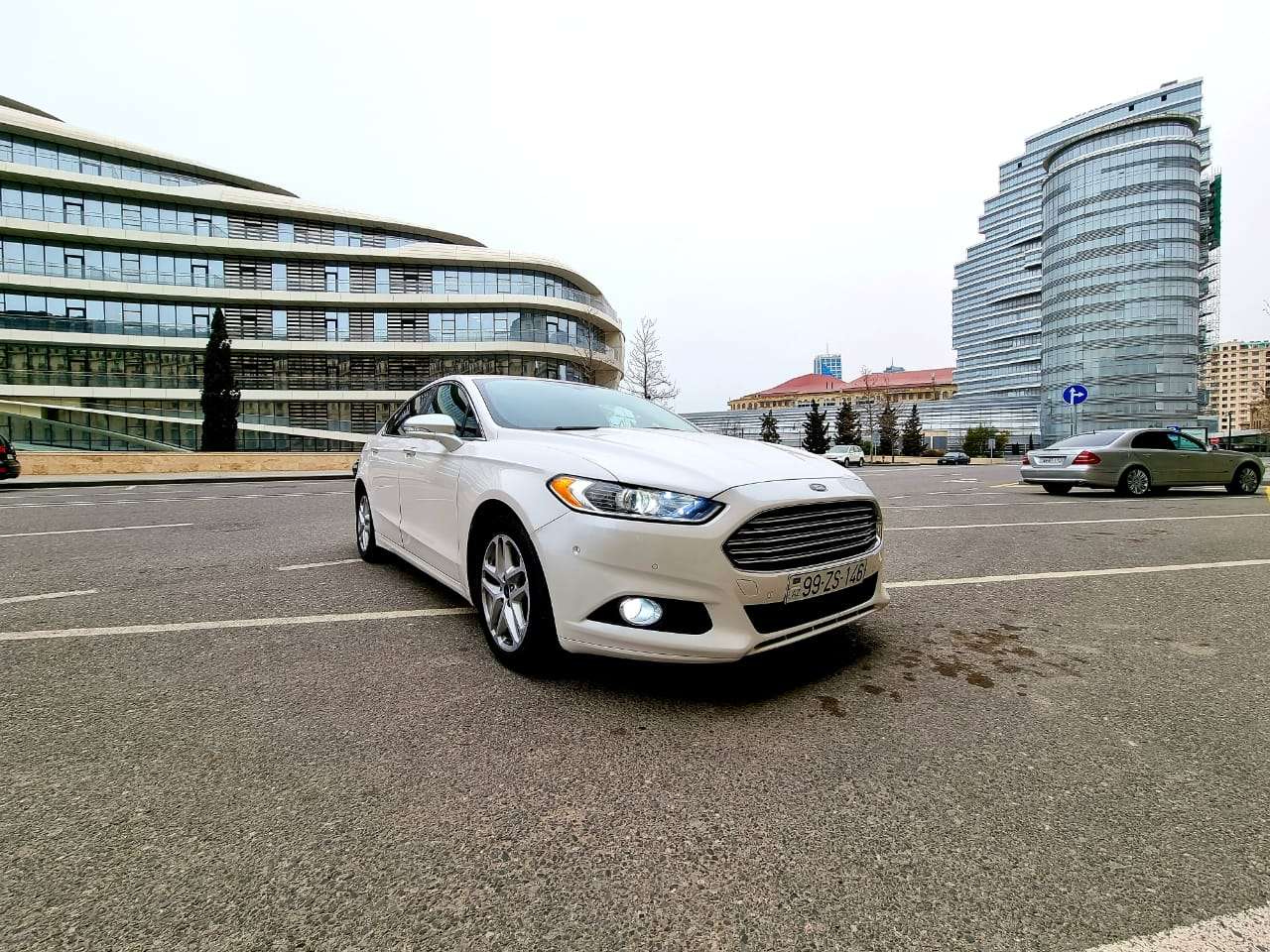Ford Fusion, 2015 il, 1.5 L, 100 000 km