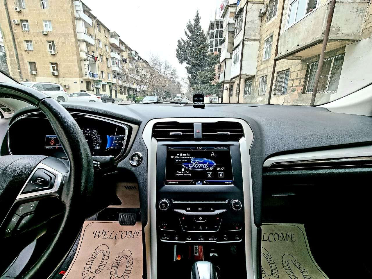 Ford Fusion, 2015 il, 1.5 L, 100 000 km