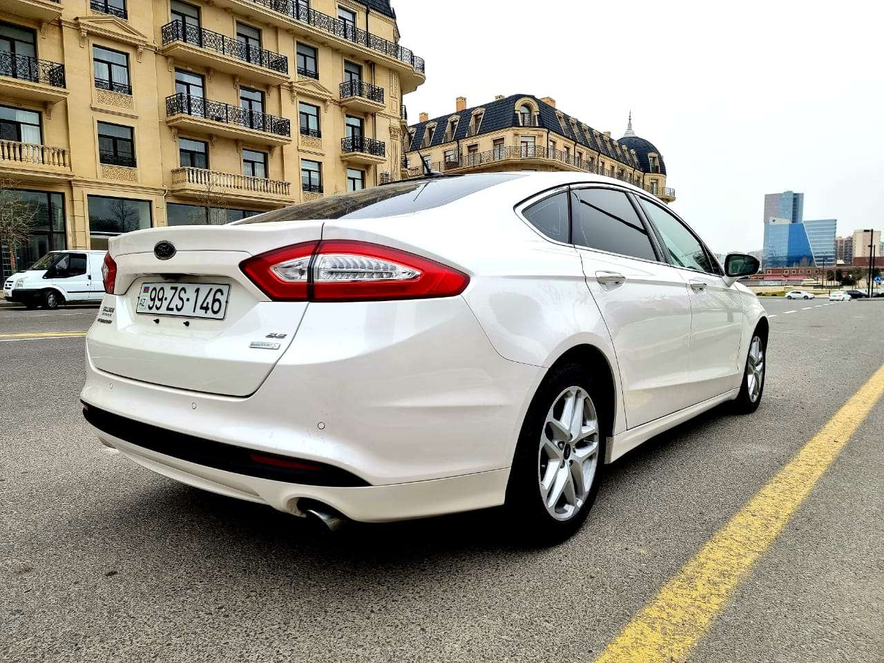 Ford Fusion, 2015 il, 1.5 L, 100 000 km