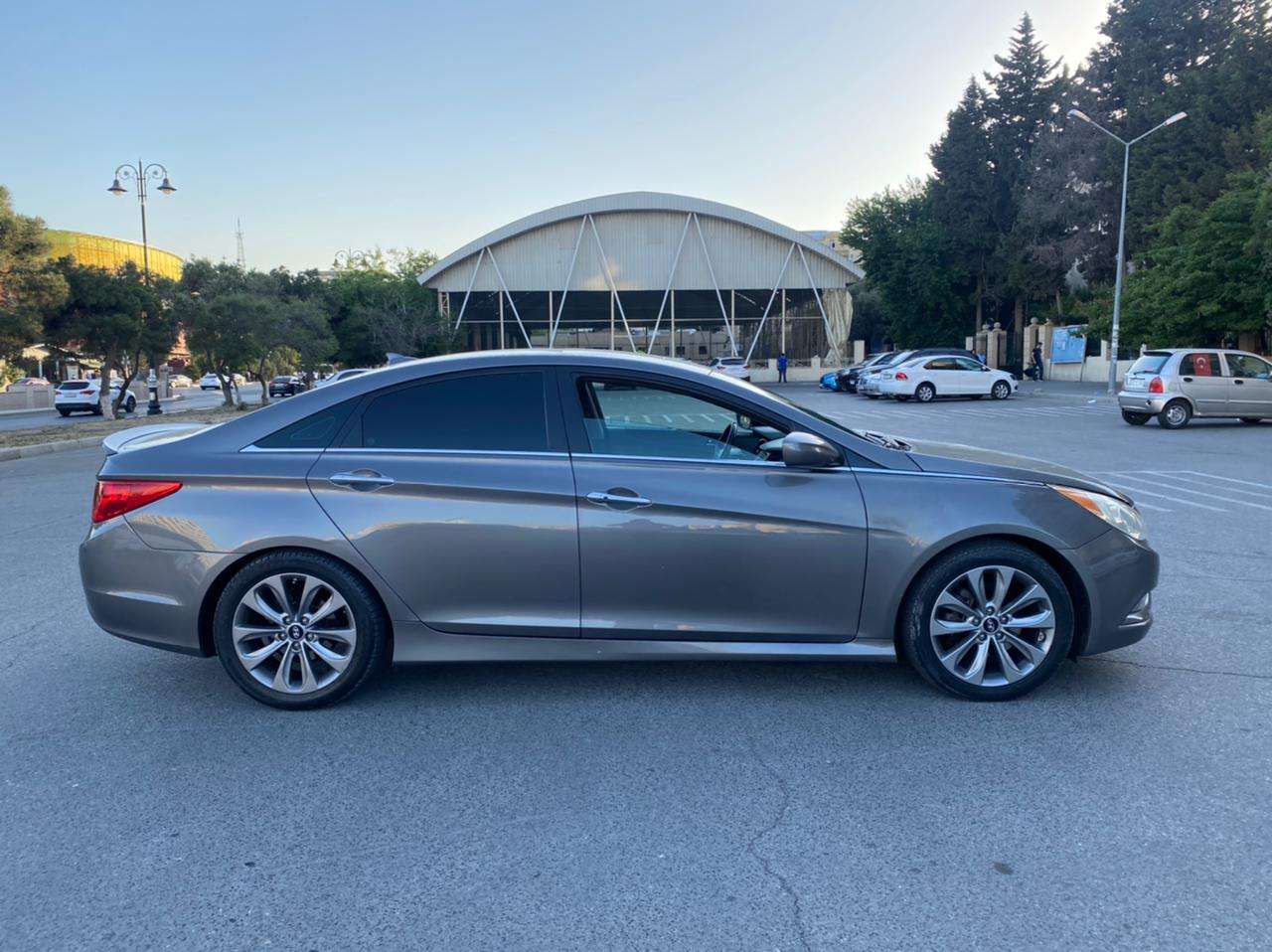 Hyundai Sonata, 2011 il, 2.0 L, 110 000 km