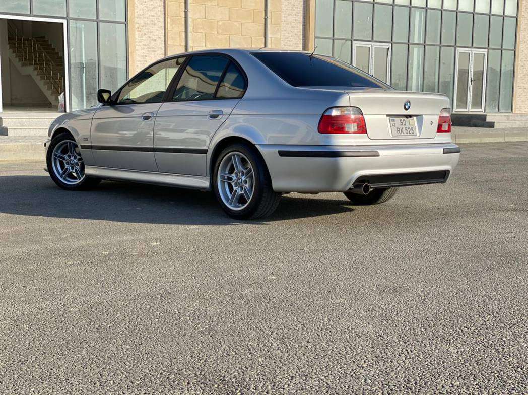 BMW 525, 2001 il, 2.5 L, 235 000 km