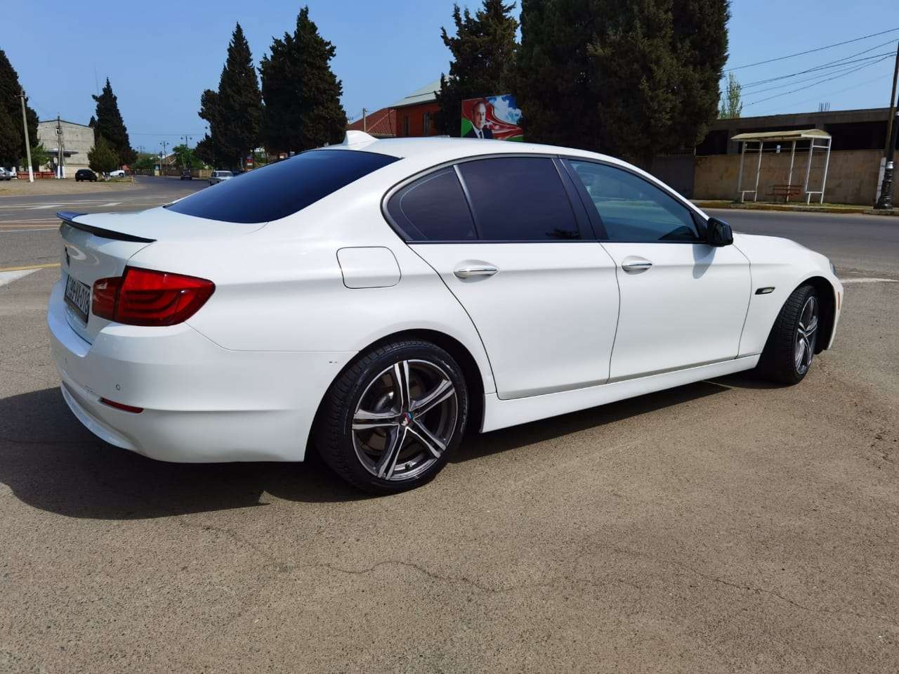 BMW 528, 2012 il, 2.0 L, 196 000 km