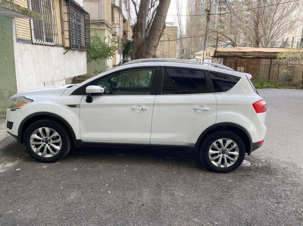 Ford Kuga, 2012 il, 2.5 L, 156 000 km