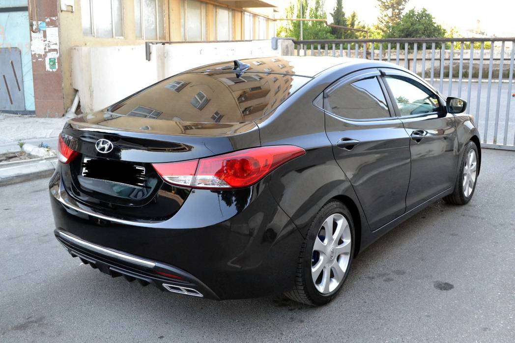 Hyundai Elantra, 2012 il, 1.8 L, 145 000 km