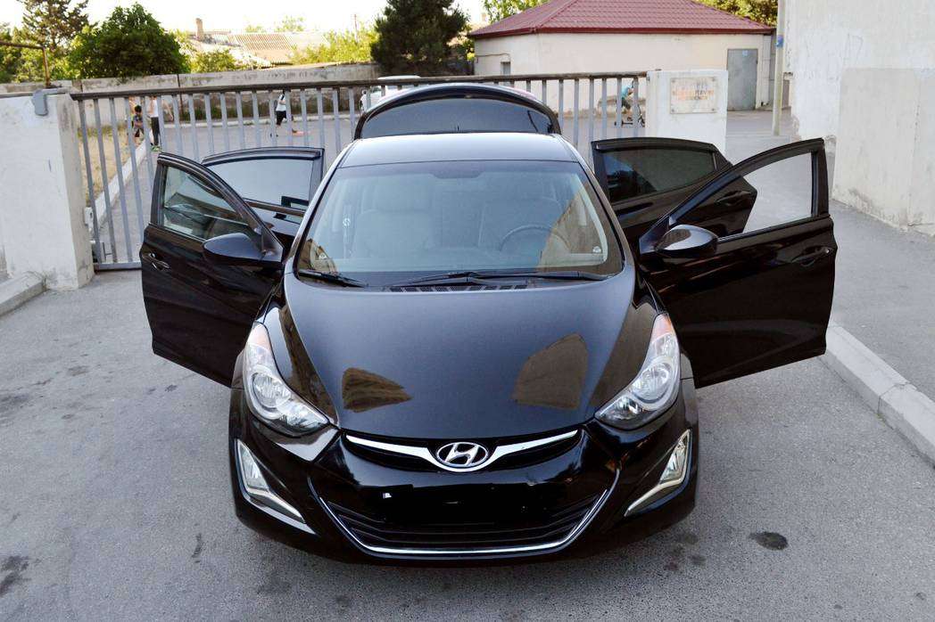 Hyundai Elantra, 2012 il, 1.8 L, 145 000 km