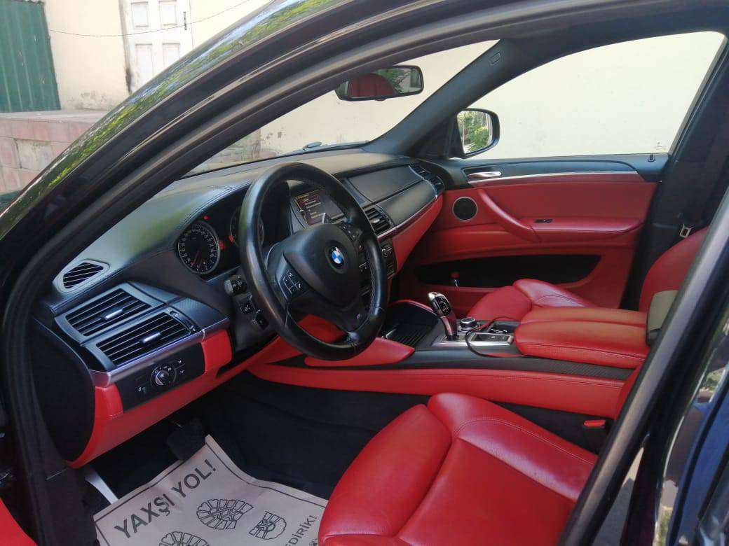 BMW X6, 2013 il, 4.4 L, 115 000 km