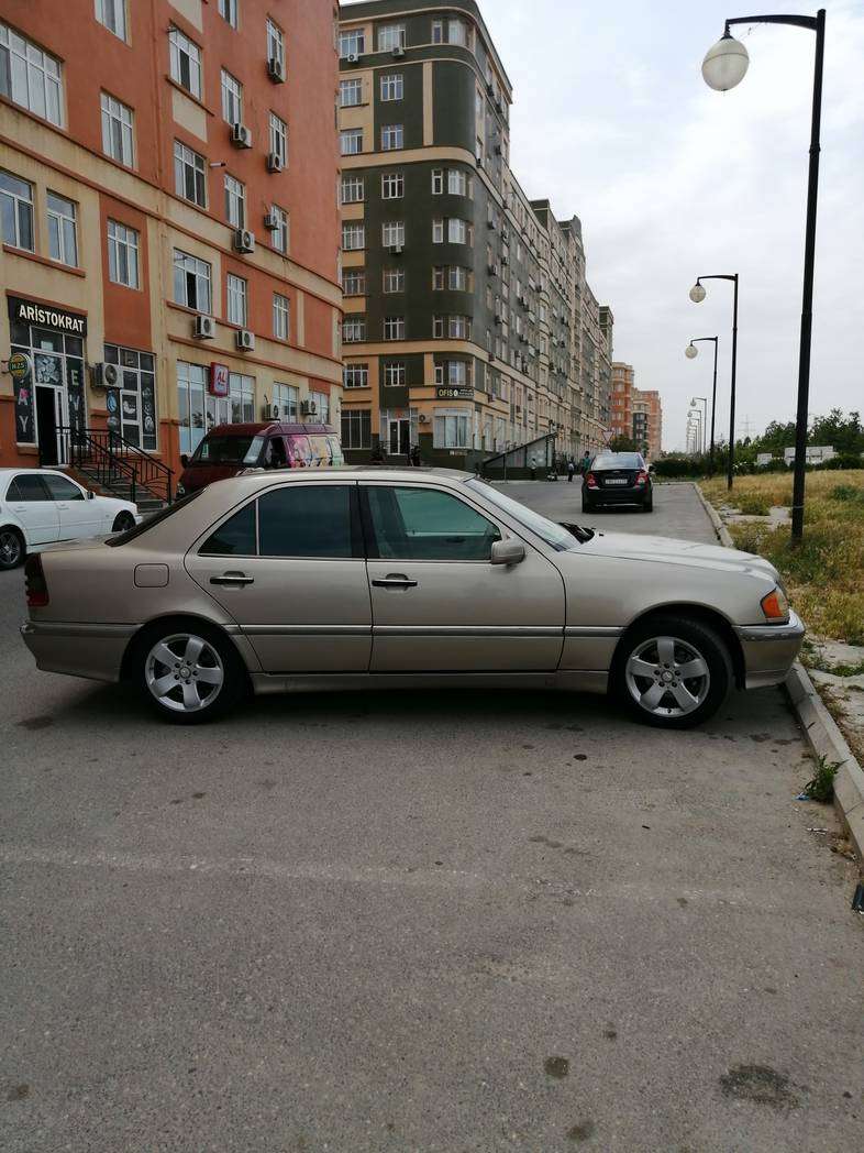 Mercedes C 230, 1999 il, 2.3 L, 240 545 km