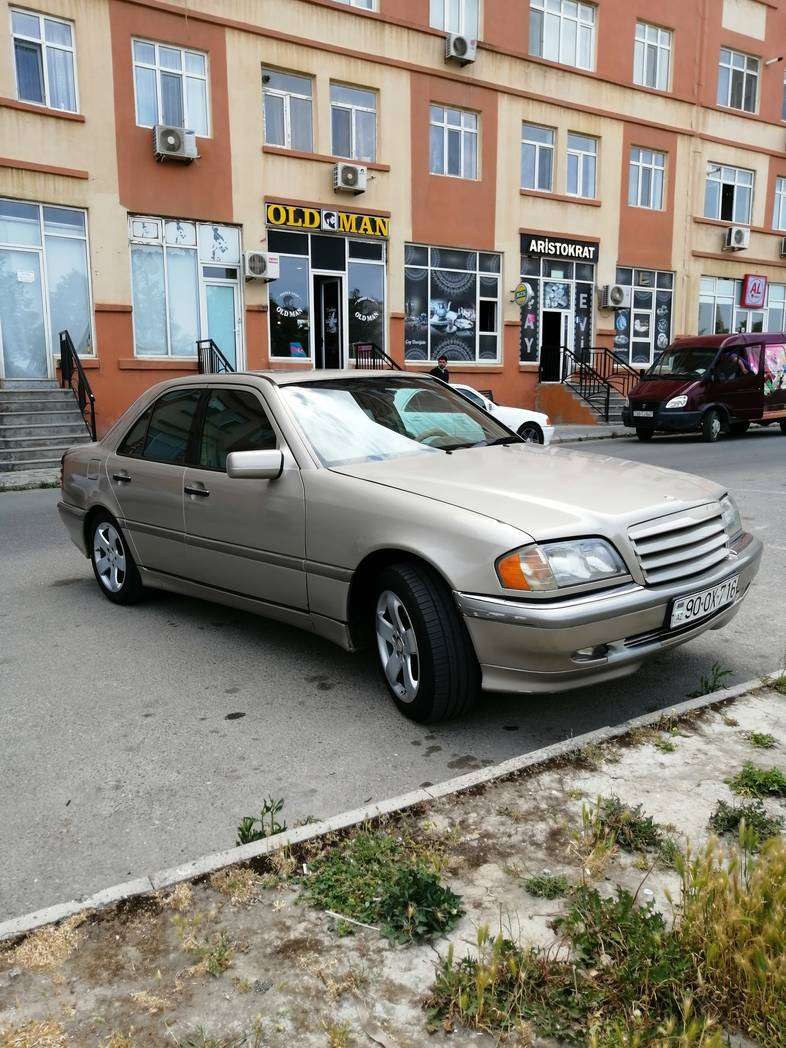 Mercedes C 230, 1999 il, 2.3 L, 240 545 km