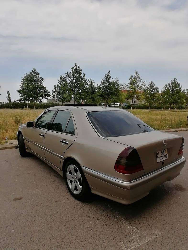 Mercedes C 230, 1999 il, 2.3 L, 240 545 km