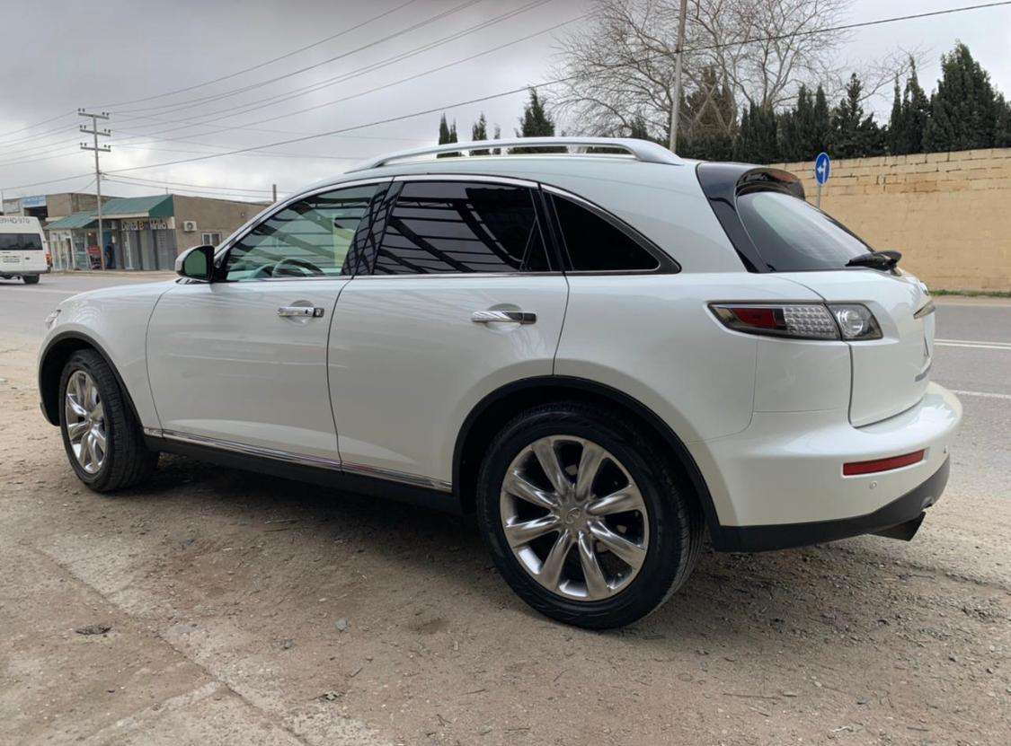 Infiniti FX35, 2008 il, 3.5 L, 268 000 km