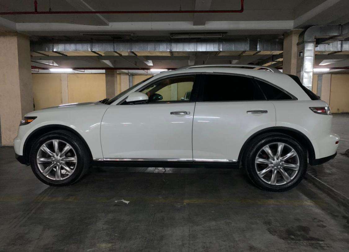 Infiniti FX35, 2008 il, 3.5 L, 268 000 km
