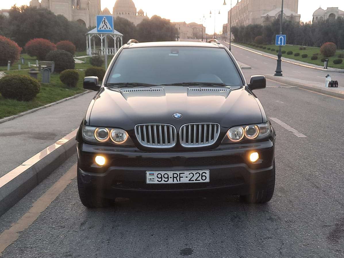 BMW X5, 2001 il, 4.4 L, 450 000 km