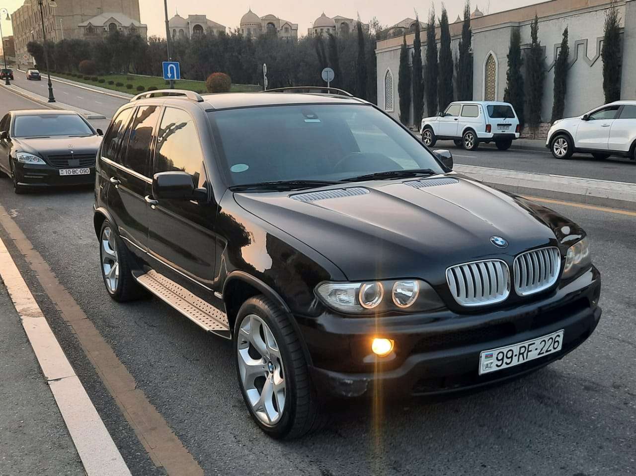 BMW X5, 2001 il, 4.4 L, 450 000 km