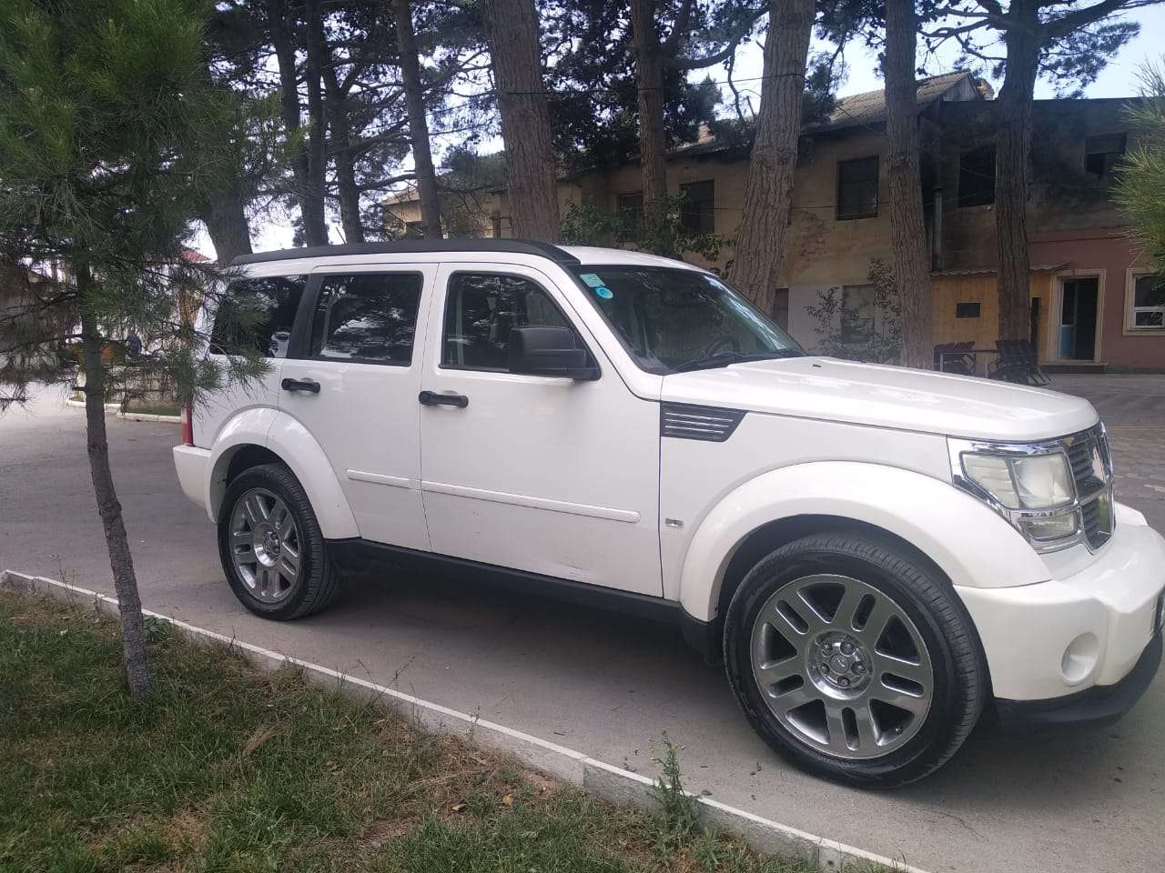 Dodge Nitro, 2008 il, 2.8 L, 270 000 km
