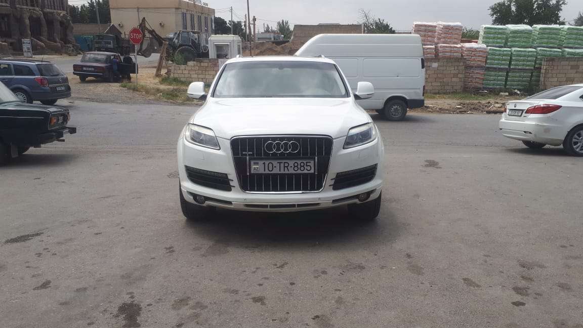 Audi Q7, 2008 il, 4.2 L, 220 000 km