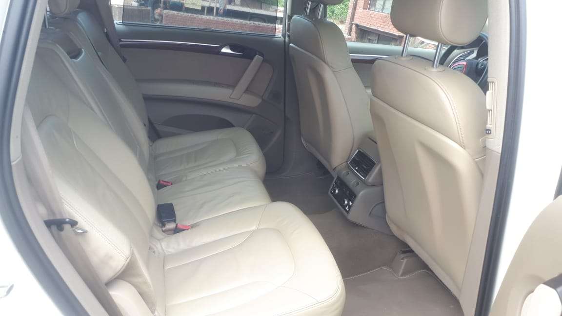 Audi Q7, 2008 il, 4.2 L, 220 000 km