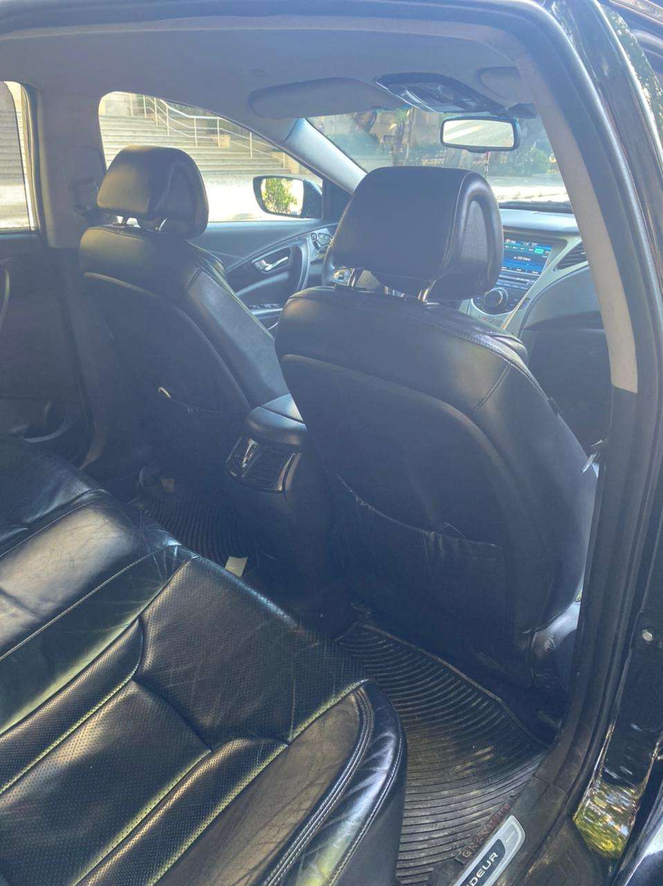 Hyundai Grandeur, 2011 il, 3.0 L, 203 000 km