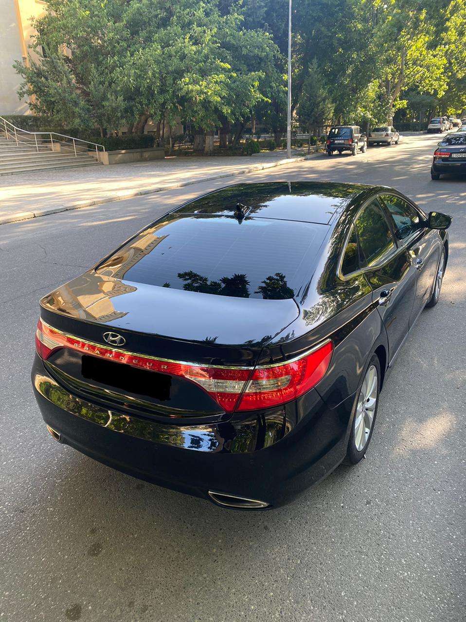 Hyundai Grandeur, 2011 il, 3.0 L, 203 000 km