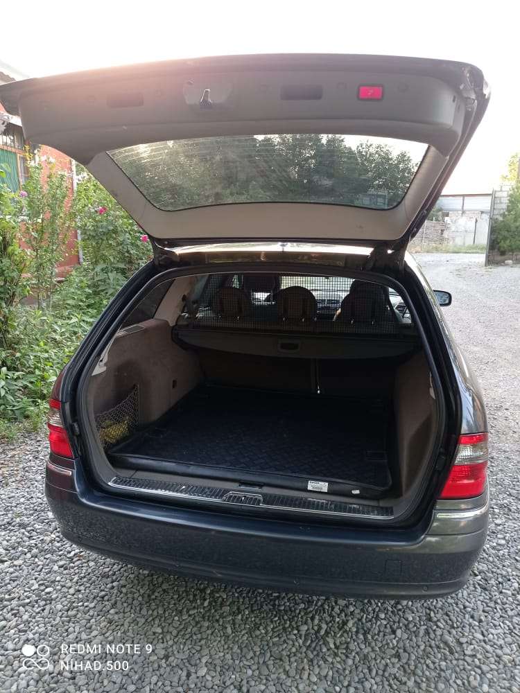Mercedes E 240, 2008 il, 2.6 L, 25 358 km