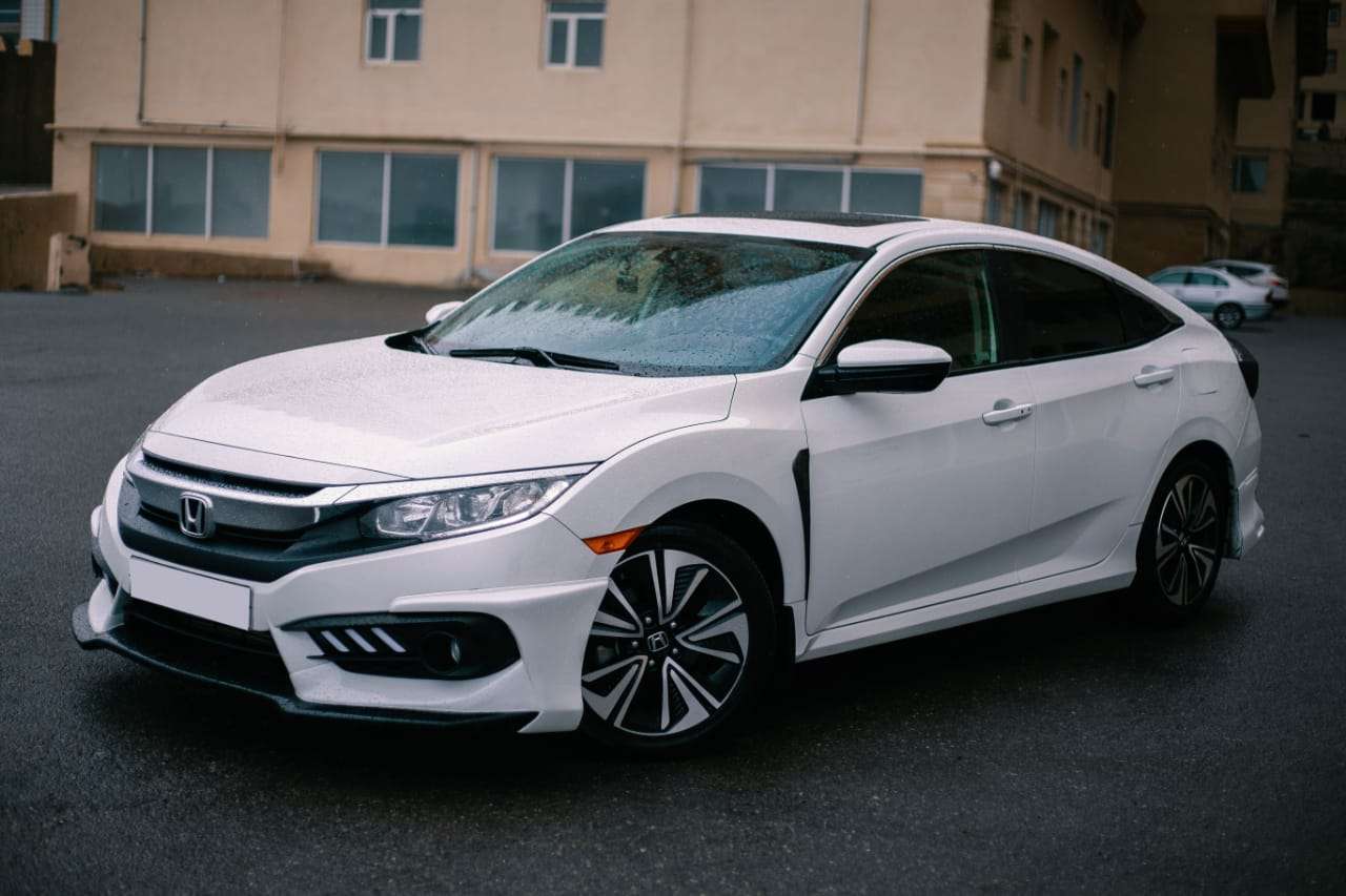 Honda Civic, 2018 il, 1.5 L, 60 000 km