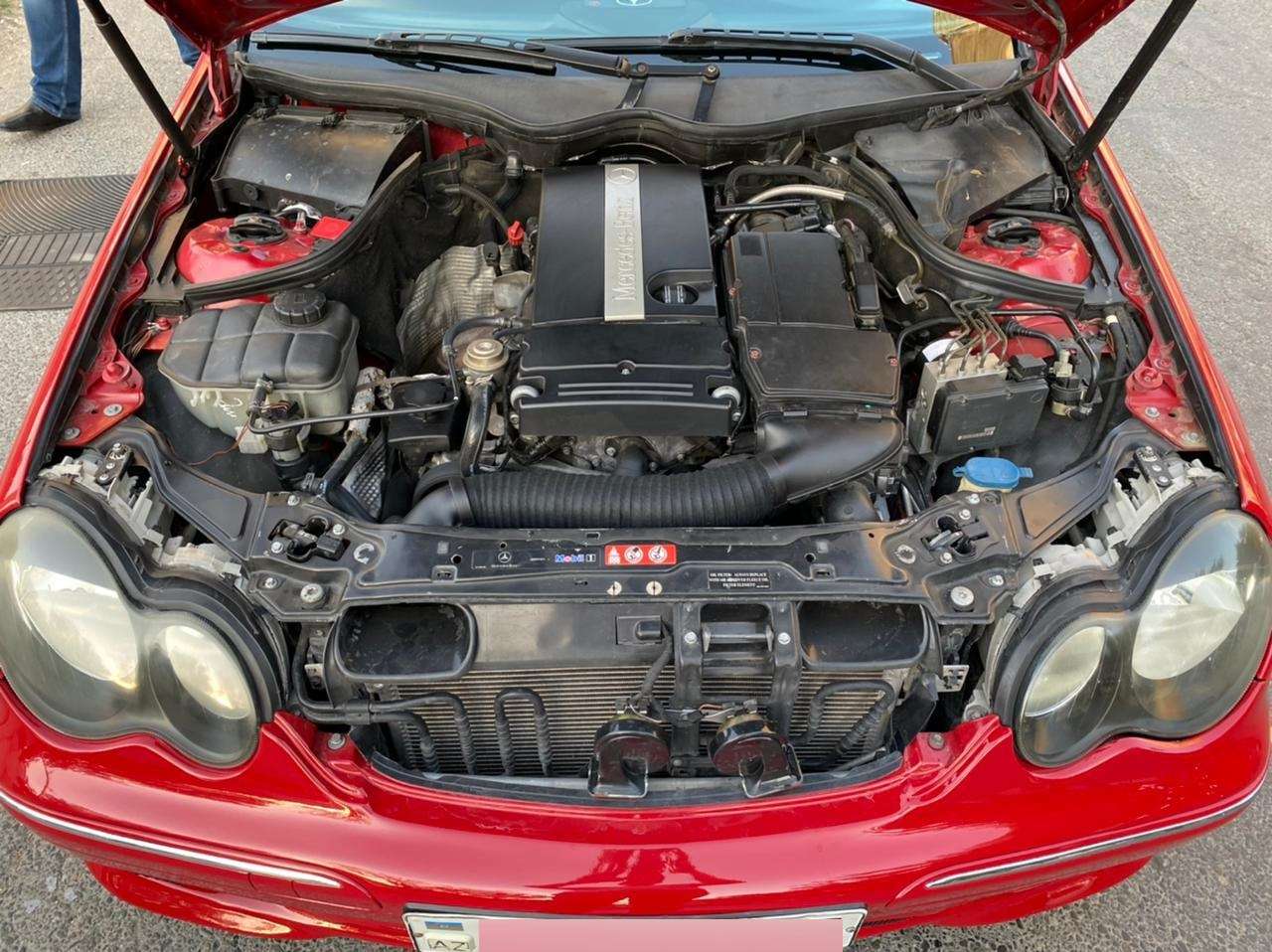 Mercedes C 230, 2004 il, 1.8 L, 254 000 km